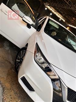 نيسان فيرسا